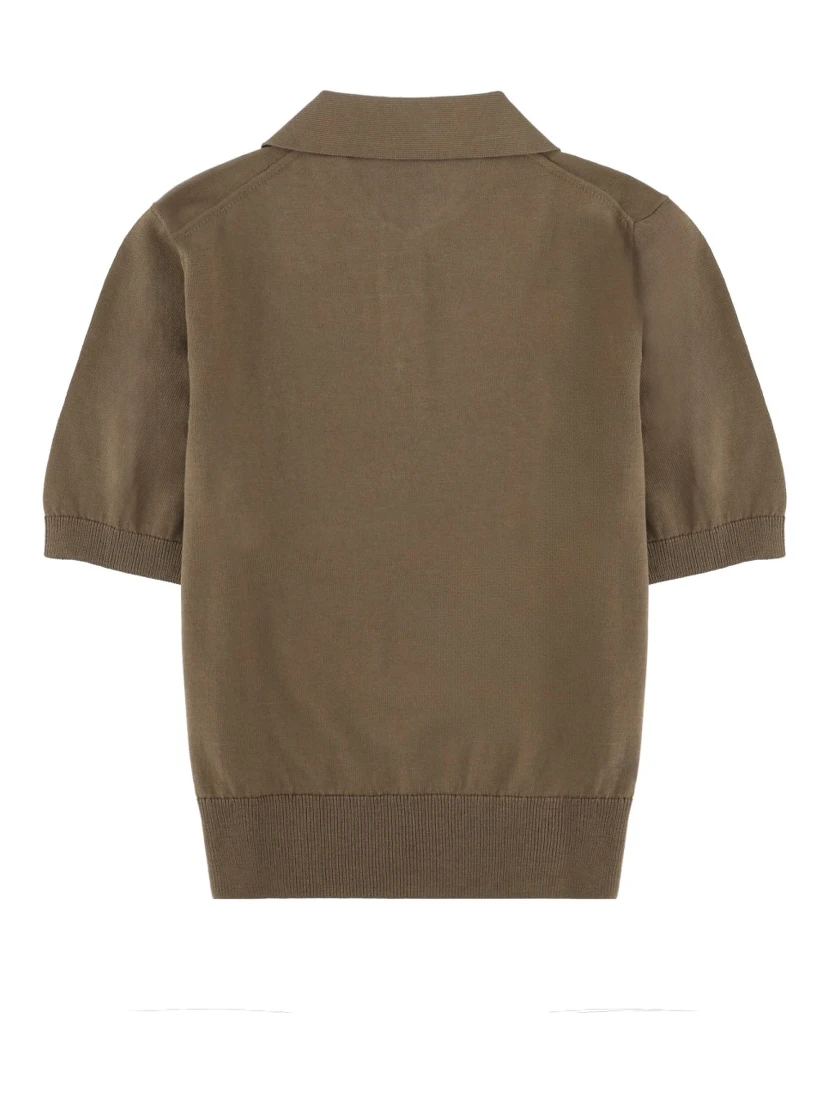 قميص بولو بشعار