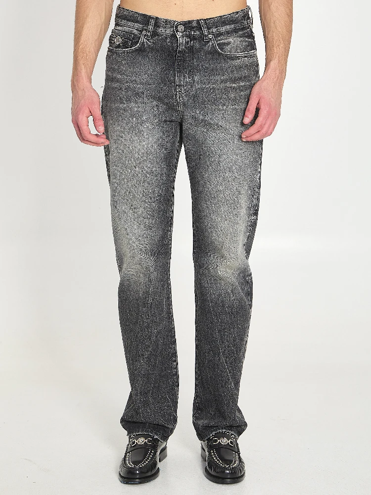 Stone washed jeans