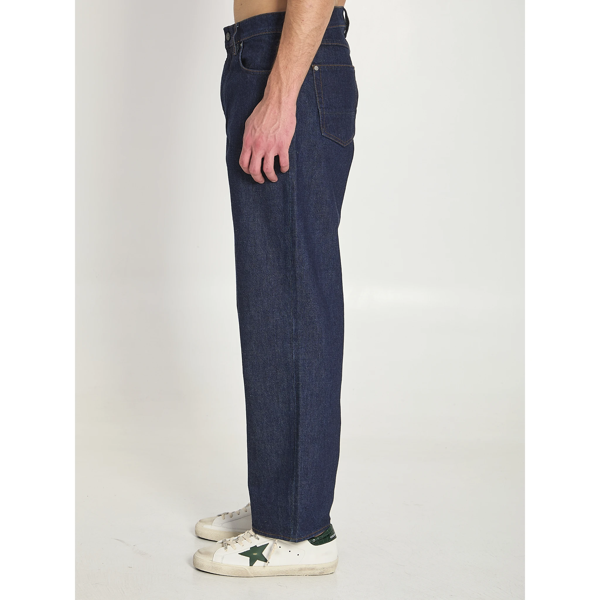 بنطال جينز فضفاض