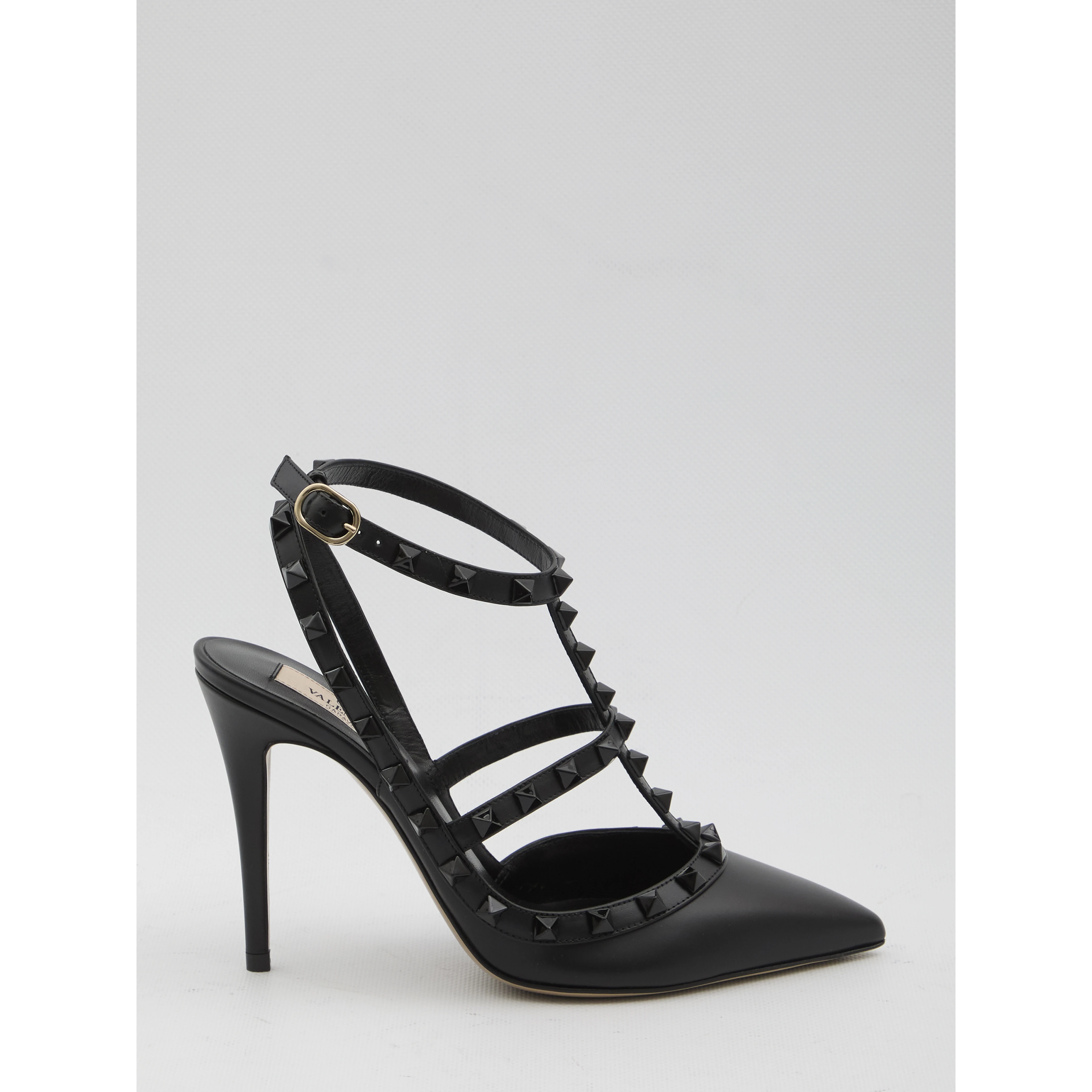 Rockstud pumps