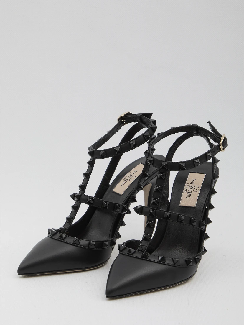 Rockstud pumps