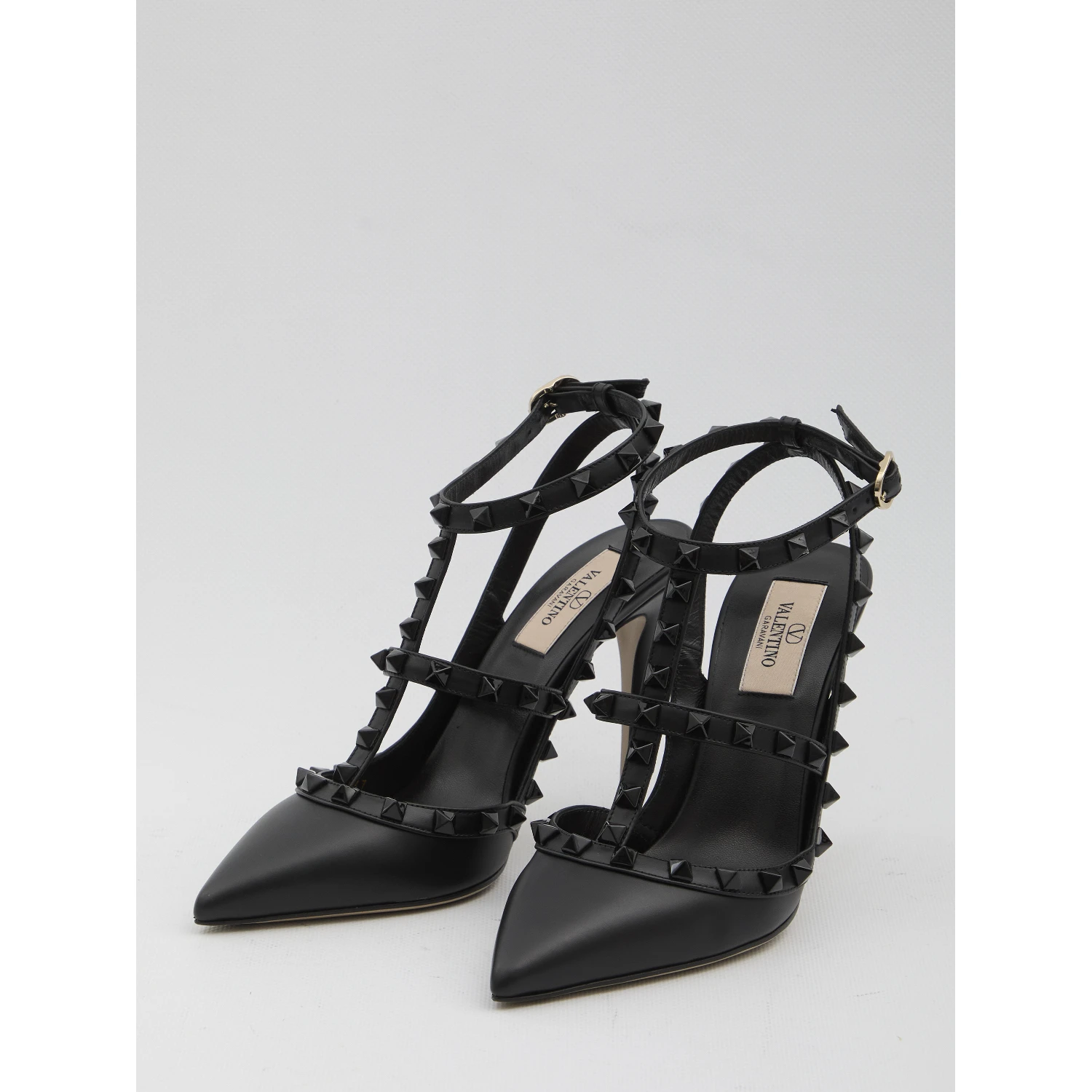 Rockstud pumps