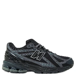New Balance Sneakers Black