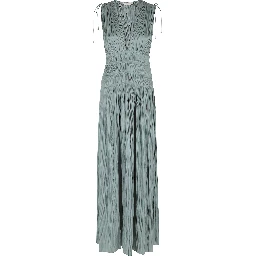 فستان تسنيم ذو فتحة صدر عميقة