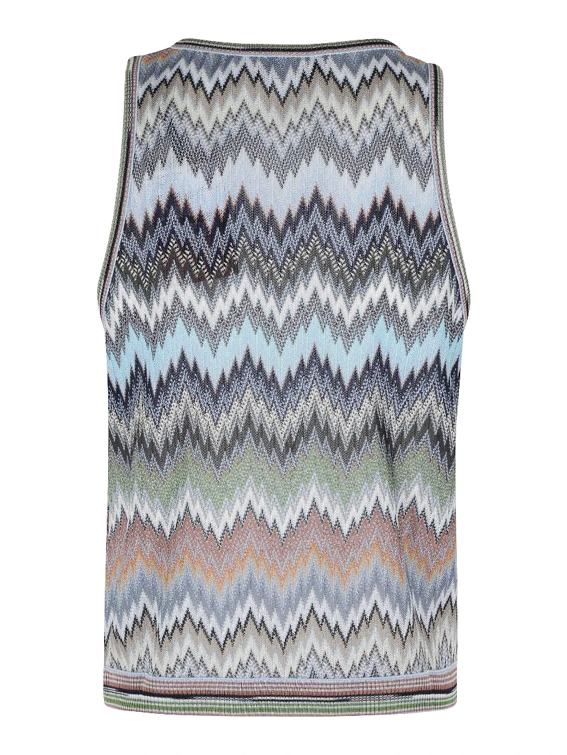 قميص بدون أكمام