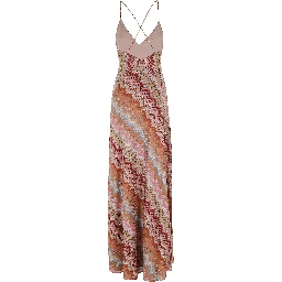 فستان طويل بدون أكمام