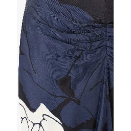 تنورة فيكتوريا بيكهام