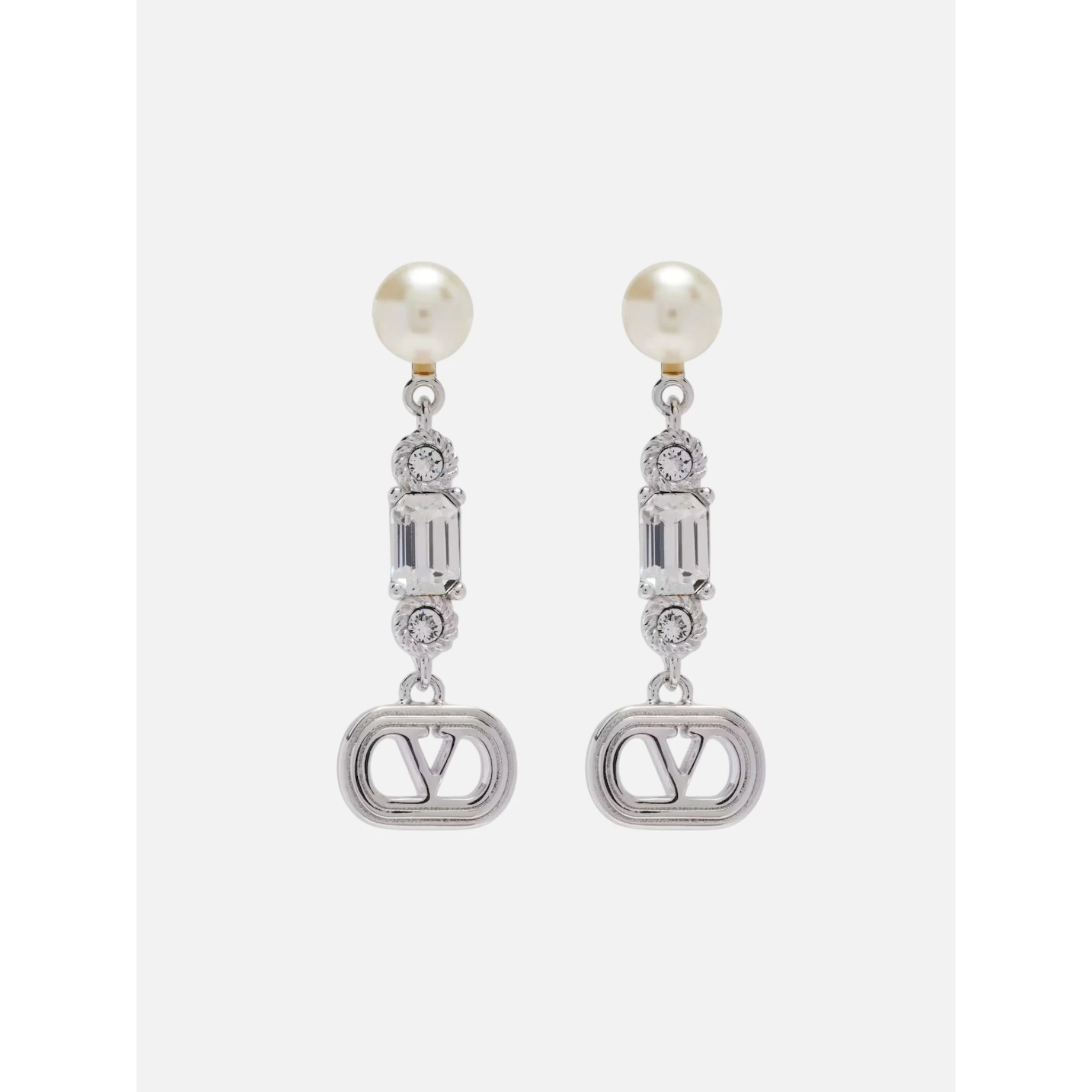 أقراط فالنتينو غارافاني