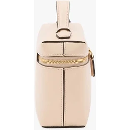 حقيبة فيكتوريا بيكهام