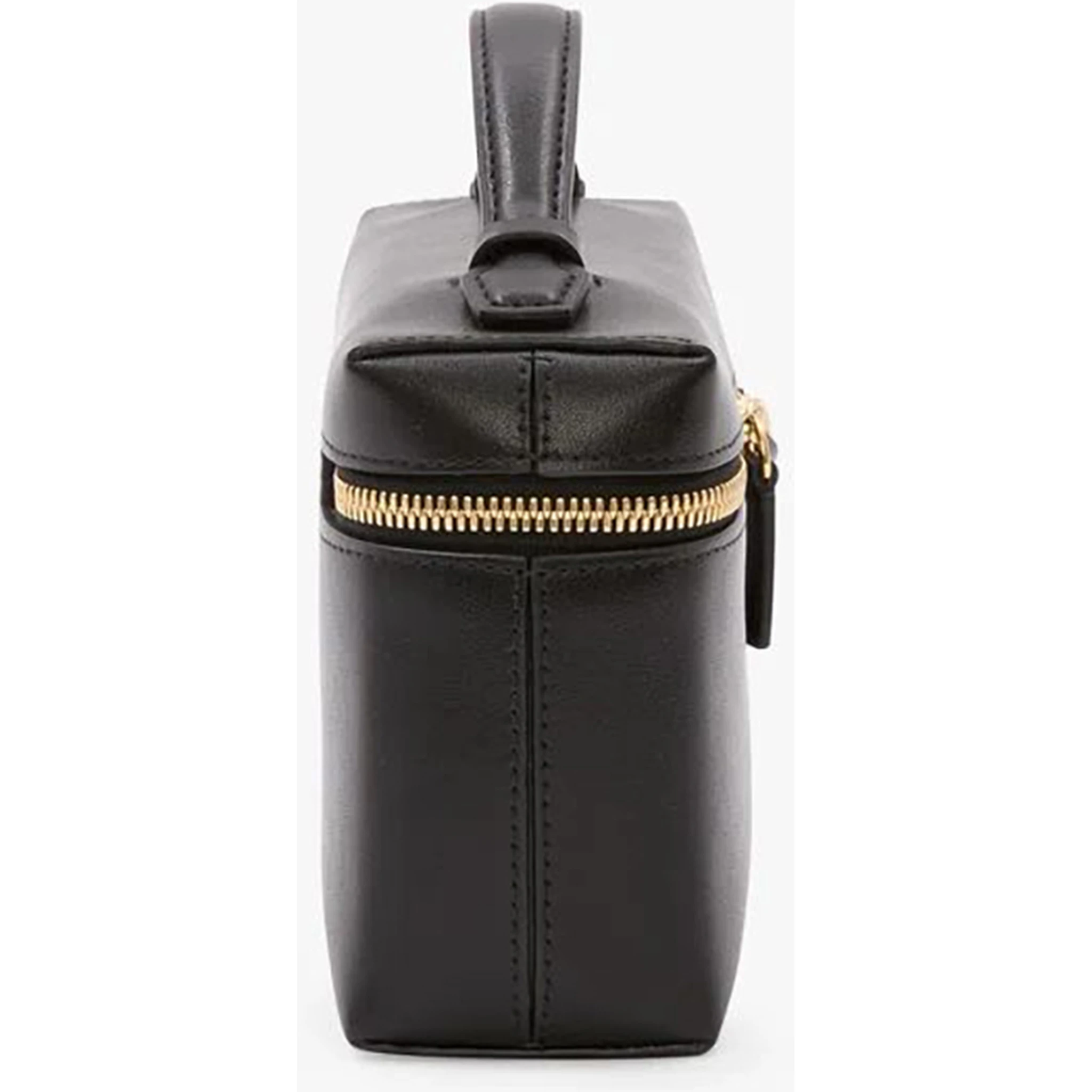 حقيبة فيكتوريا بيكهام