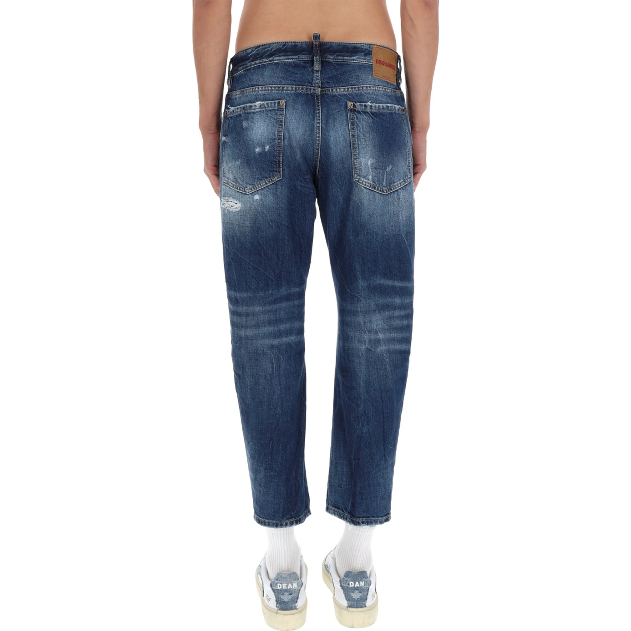 JEANS WITH "DESTROYED" DETAILS