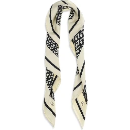 وشاح حريري متعدد الألوان