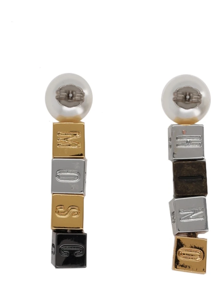 أقراط مرصعة باللؤلؤ alternative