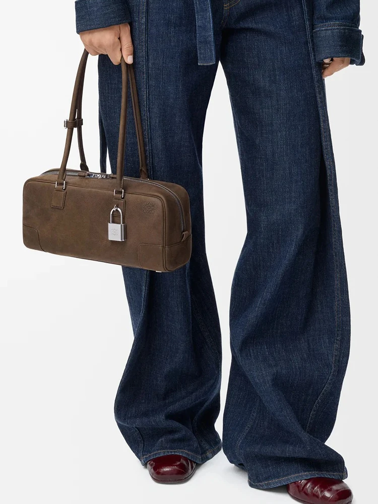 LOEWE AMAZONA 31 bag alternative