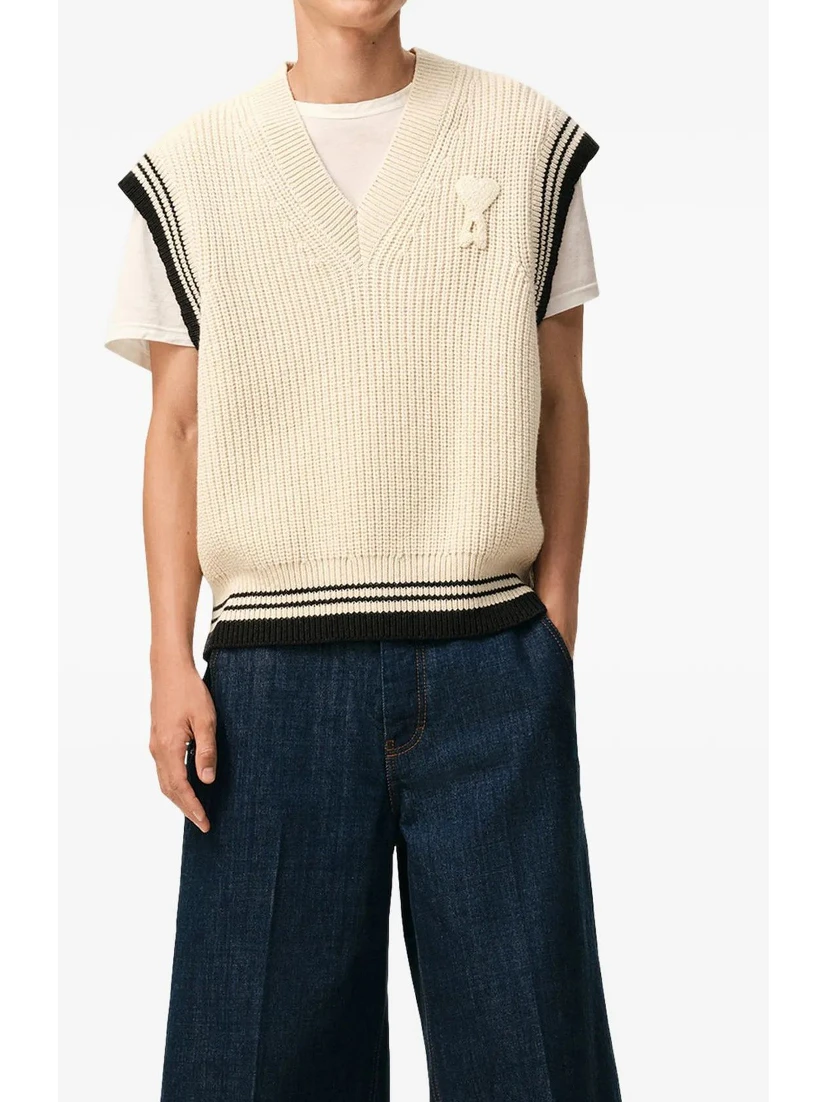 Ami de Coeur sleeveless sweater