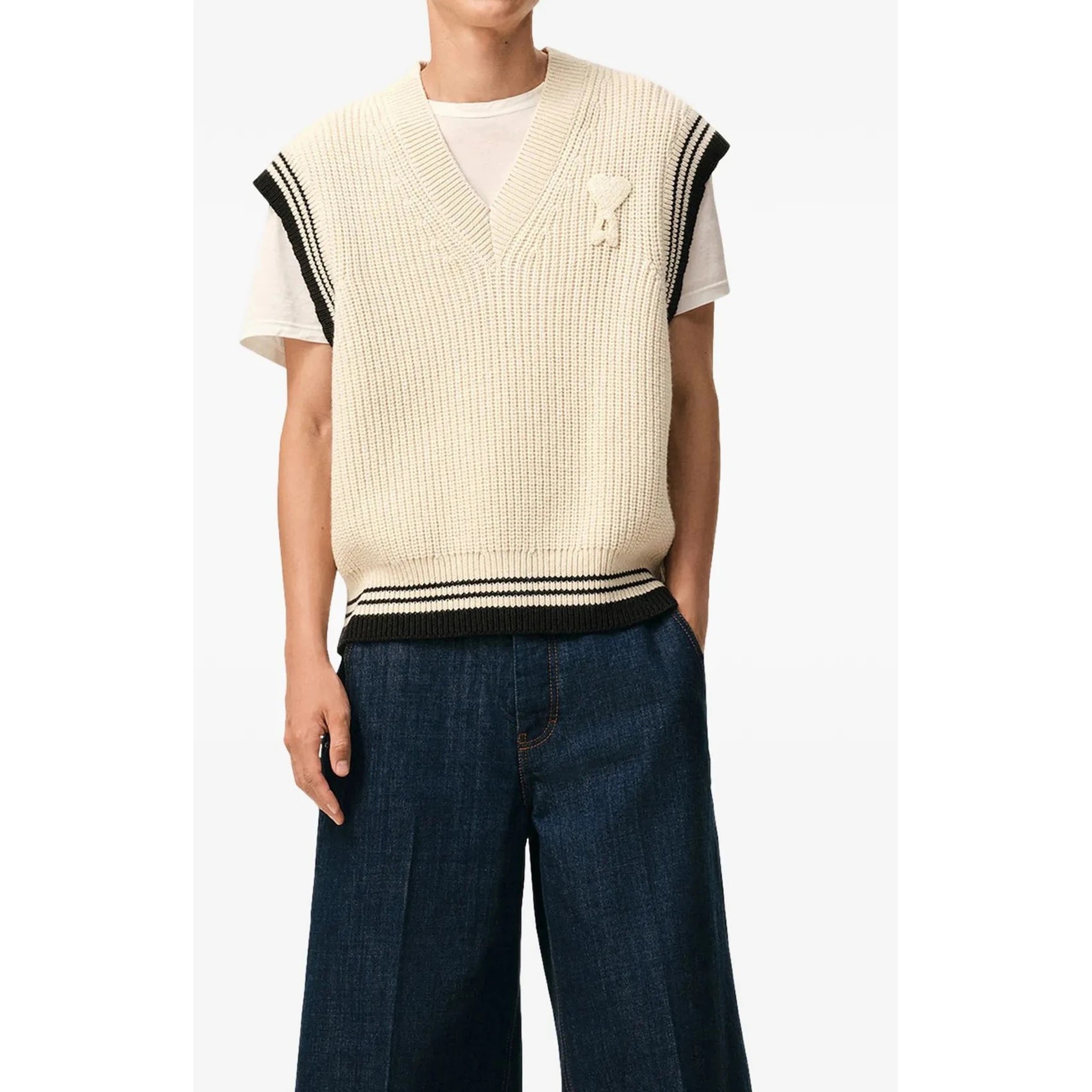 Ami de Coeur sleeveless sweater