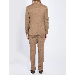 Single-breasted suit in super 130s virgin wool