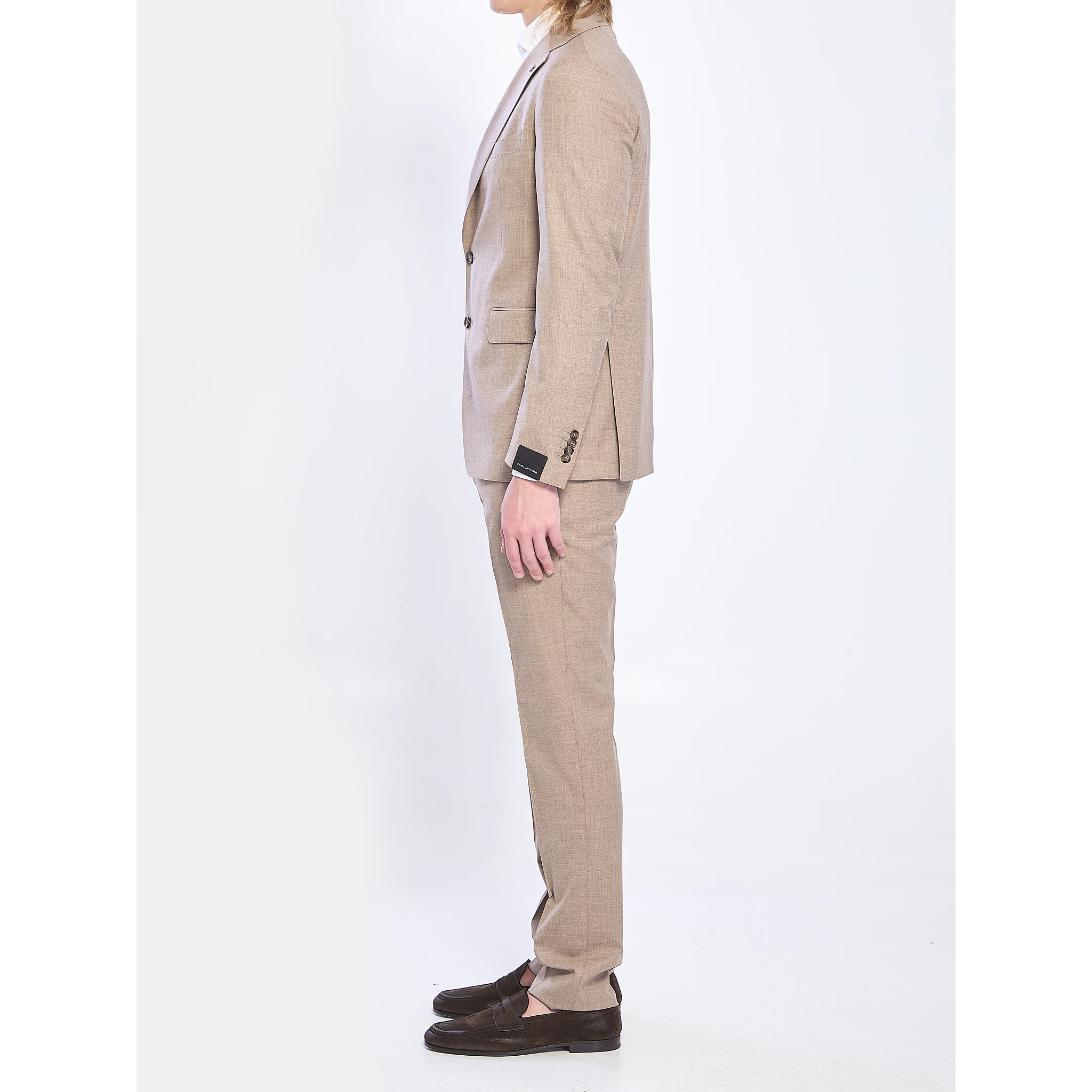 Single-breasted suit in virgin wool and silk