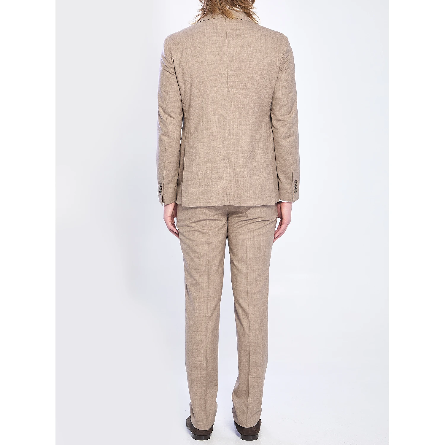 Single-breasted suit in virgin wool and silk