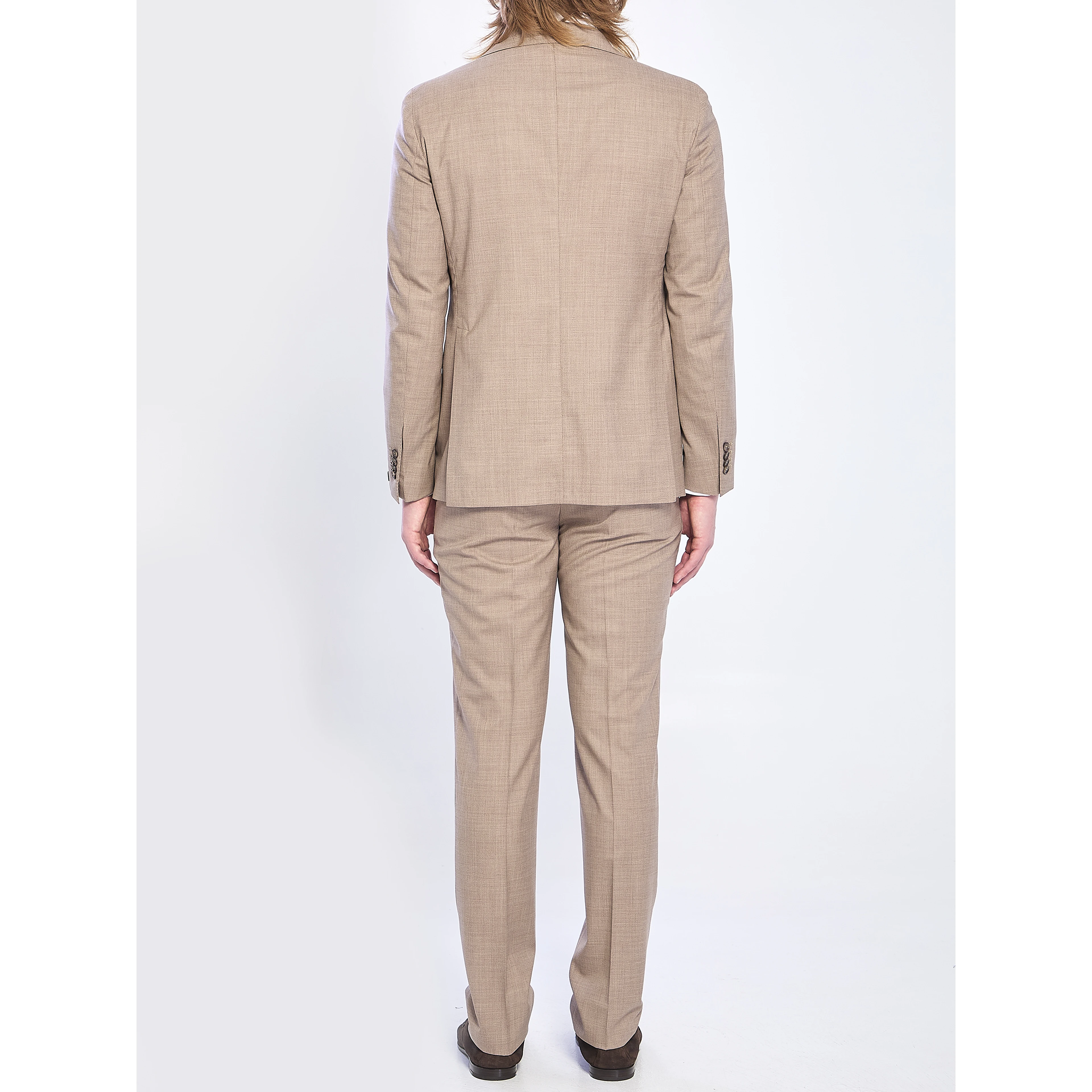 Single-breasted suit in virgin wool and silk