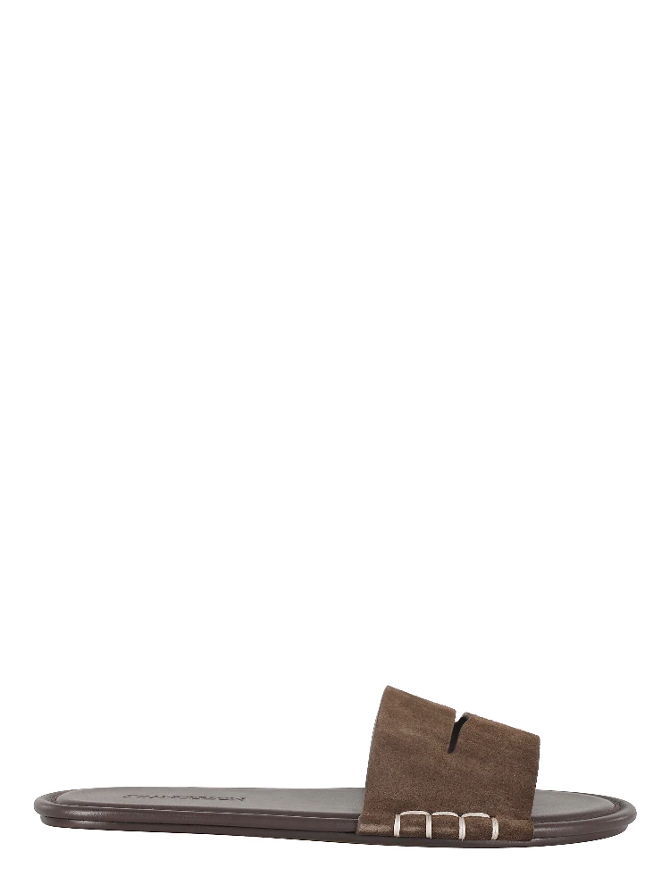 حذاء بدون كعب مفتوح من الأمام