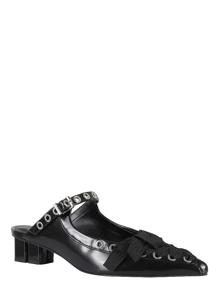 حذاء مفتوح من الخلف برباط وحلقات من مادة أوليتكس alternative