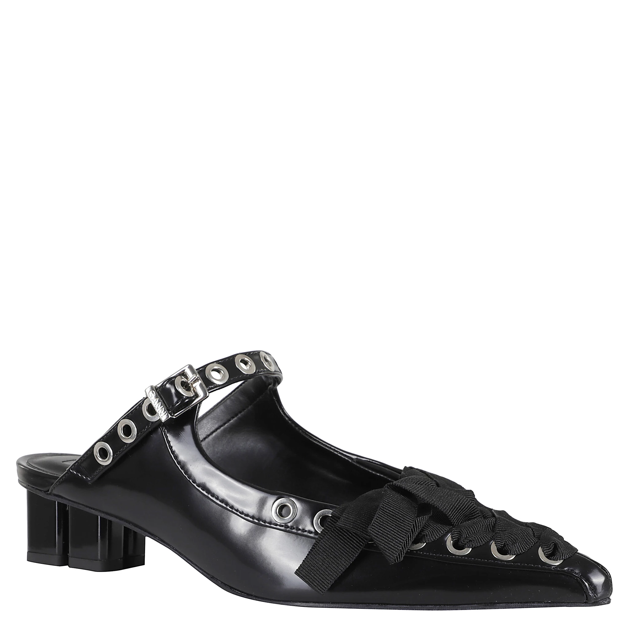 حذاء مفتوح من الخلف برباط وحلقات من مادة أوليتكس