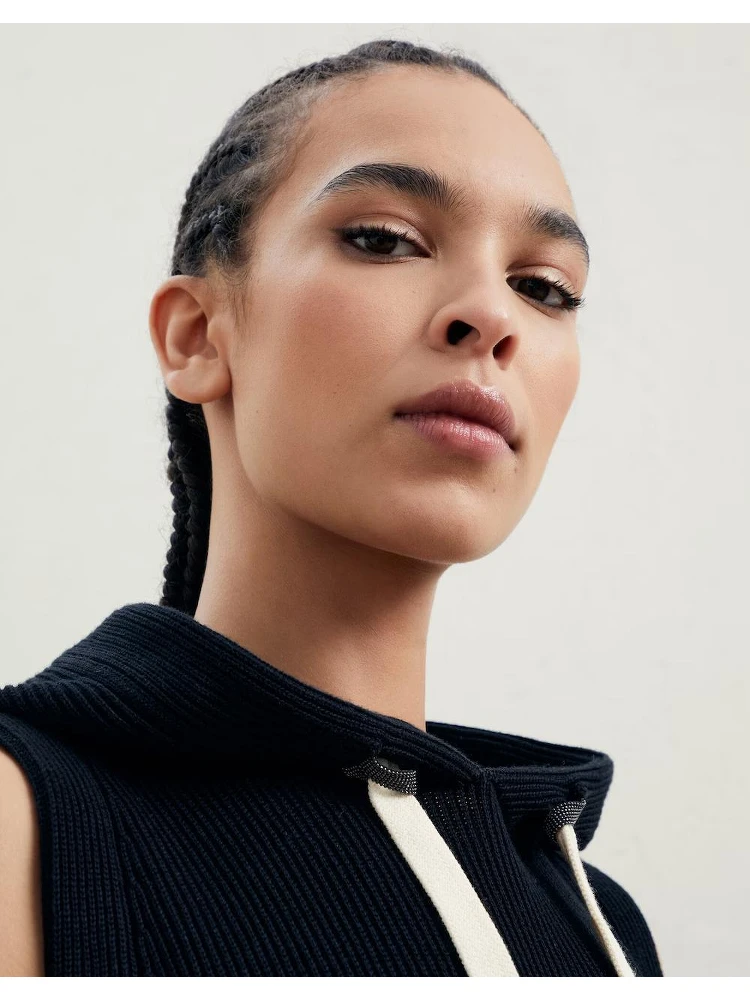 Black Cotton Sleeveles Sweater