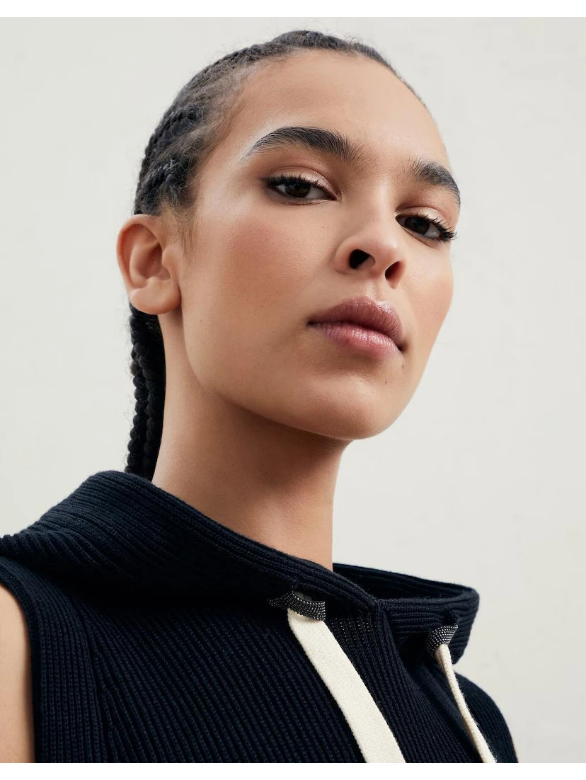 Black Cotton Sleeveles Sweater