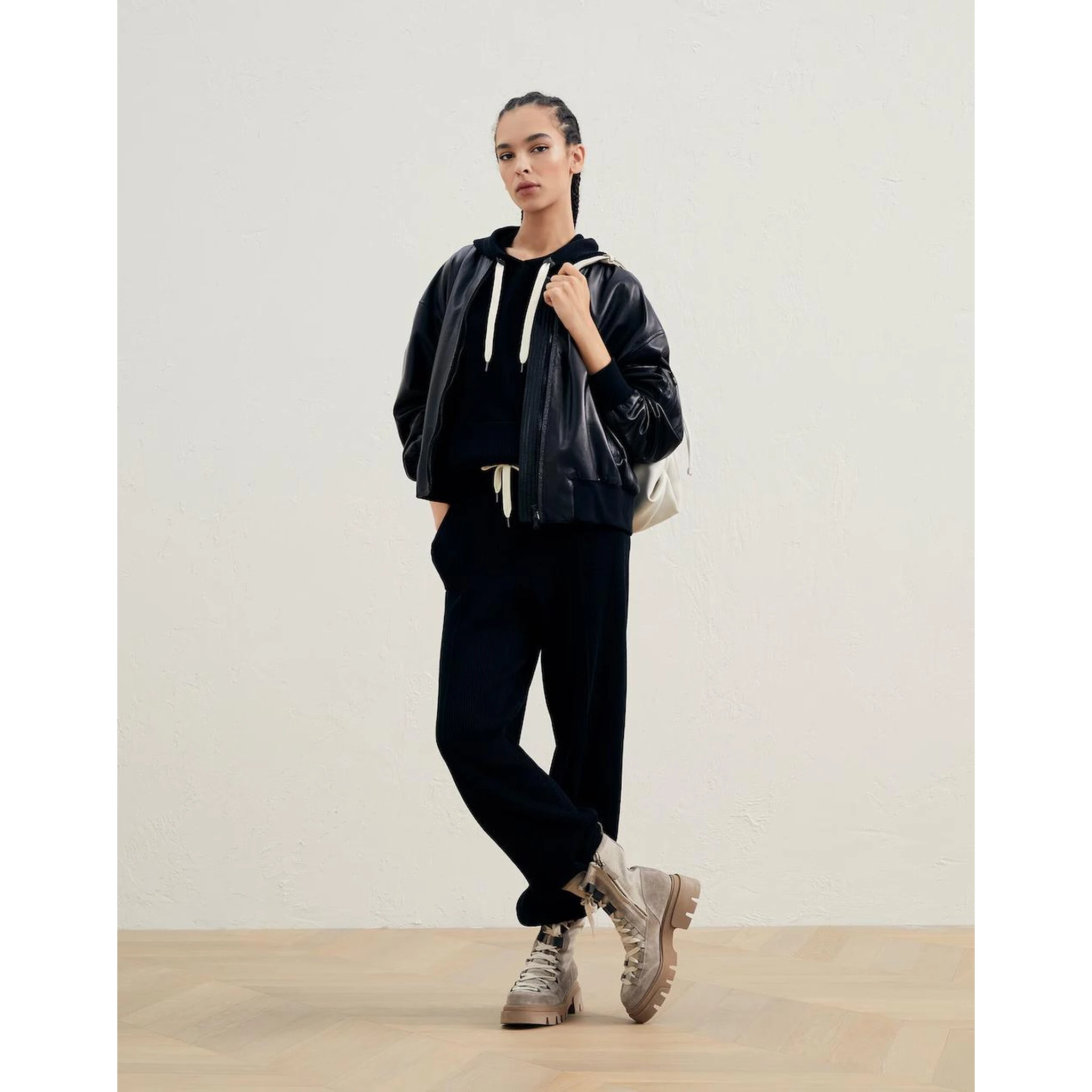 Black Cotton Sleeveles Sweater