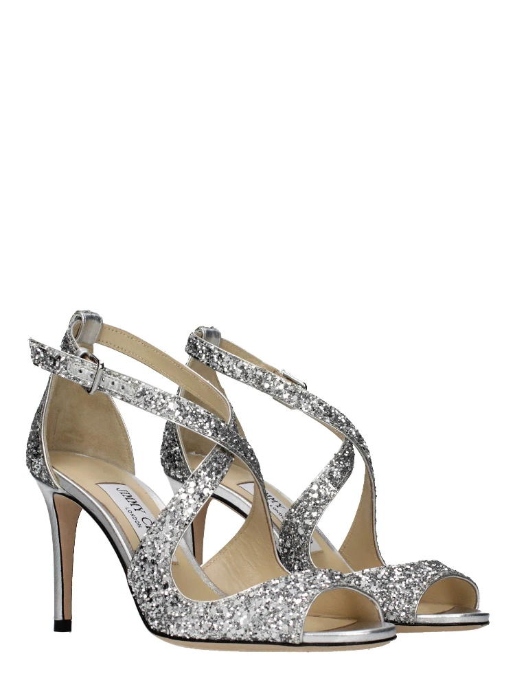 صندل بلاستيكي رمادي اللون مزود بحزام alternative