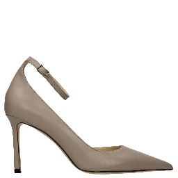 حذاء بكعب عالٍ من الجلد الرمادي