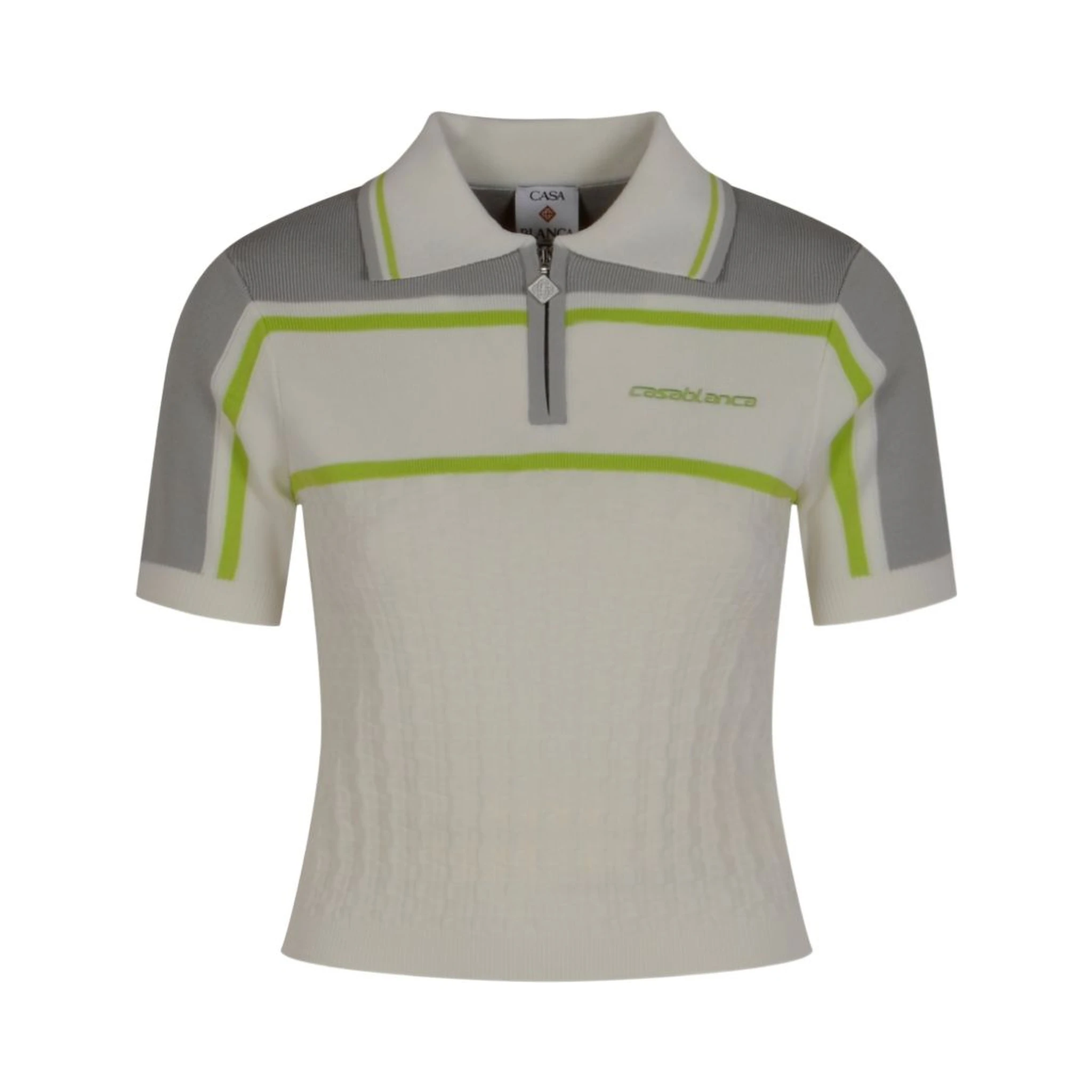 تيشيرتات وبولو بيضاء من كازابلانكا