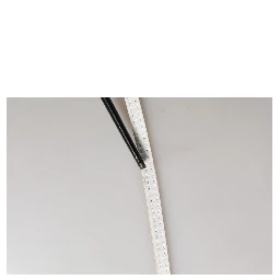 White Leather Skinny Gold Metal Buckle Belt