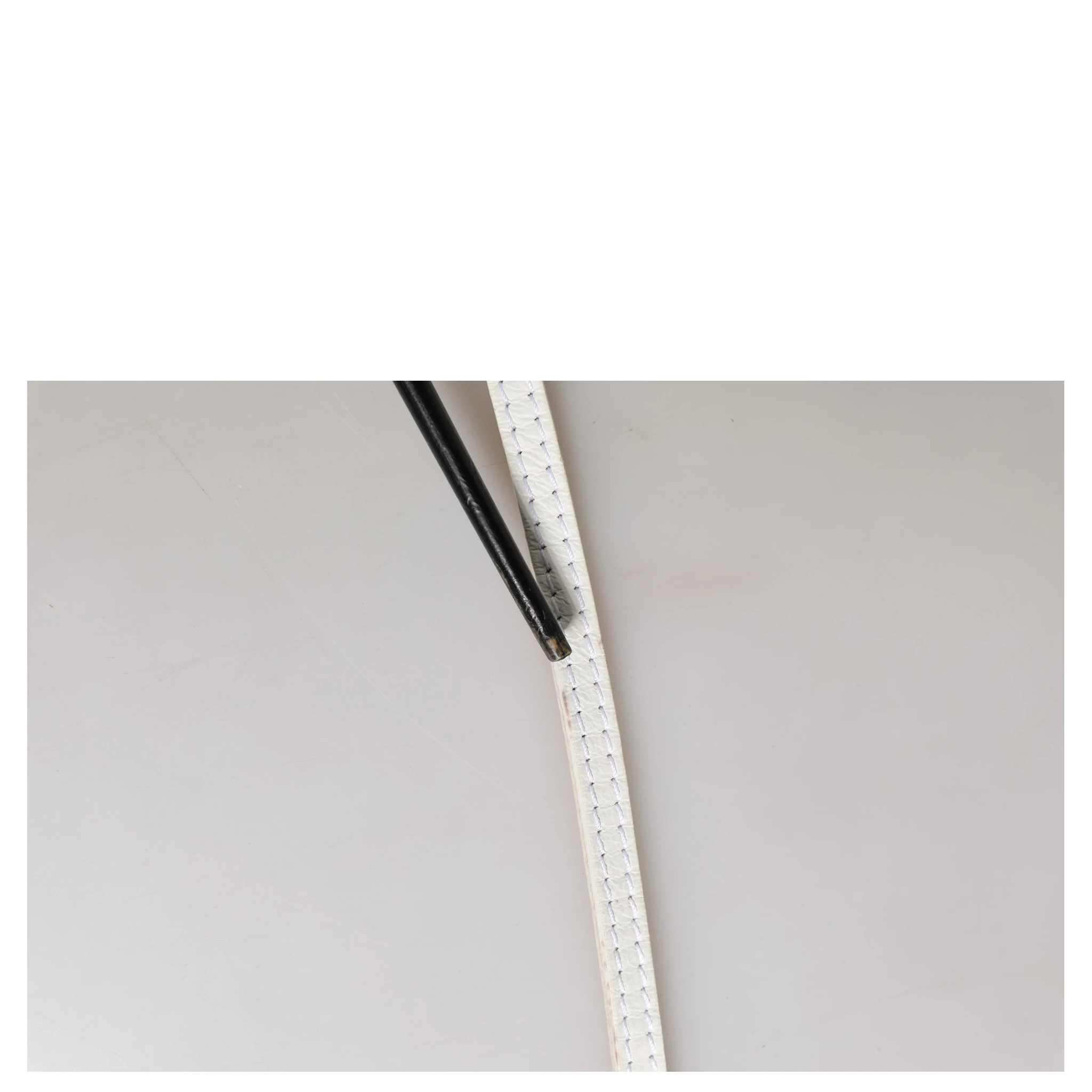 White Leather Skinny Gold Metal Buckle Belt