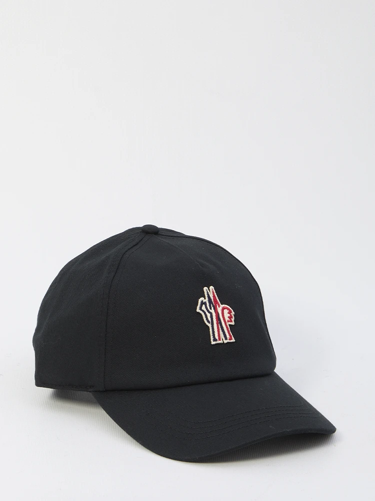 Baseball cap with logo