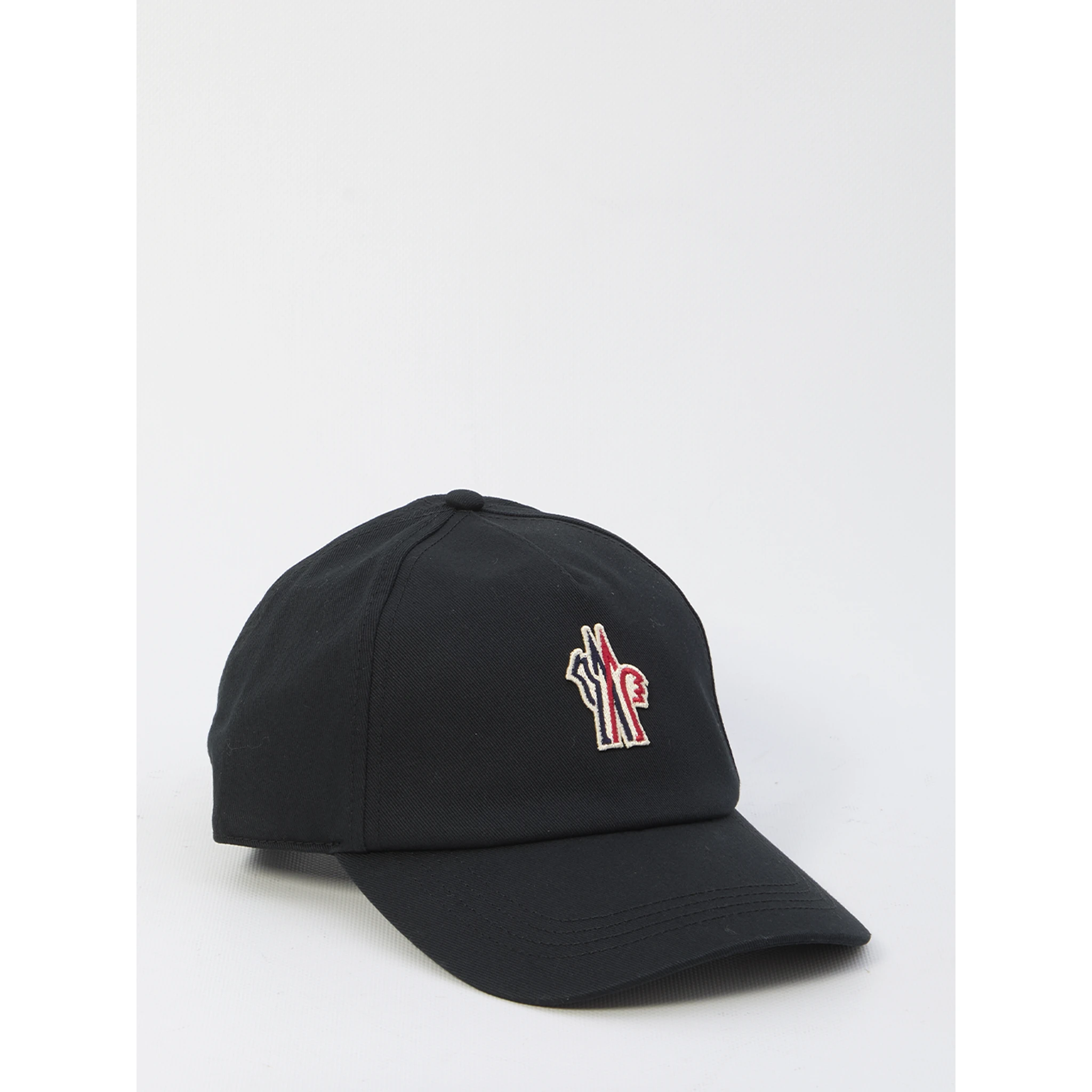 Baseball cap with logo