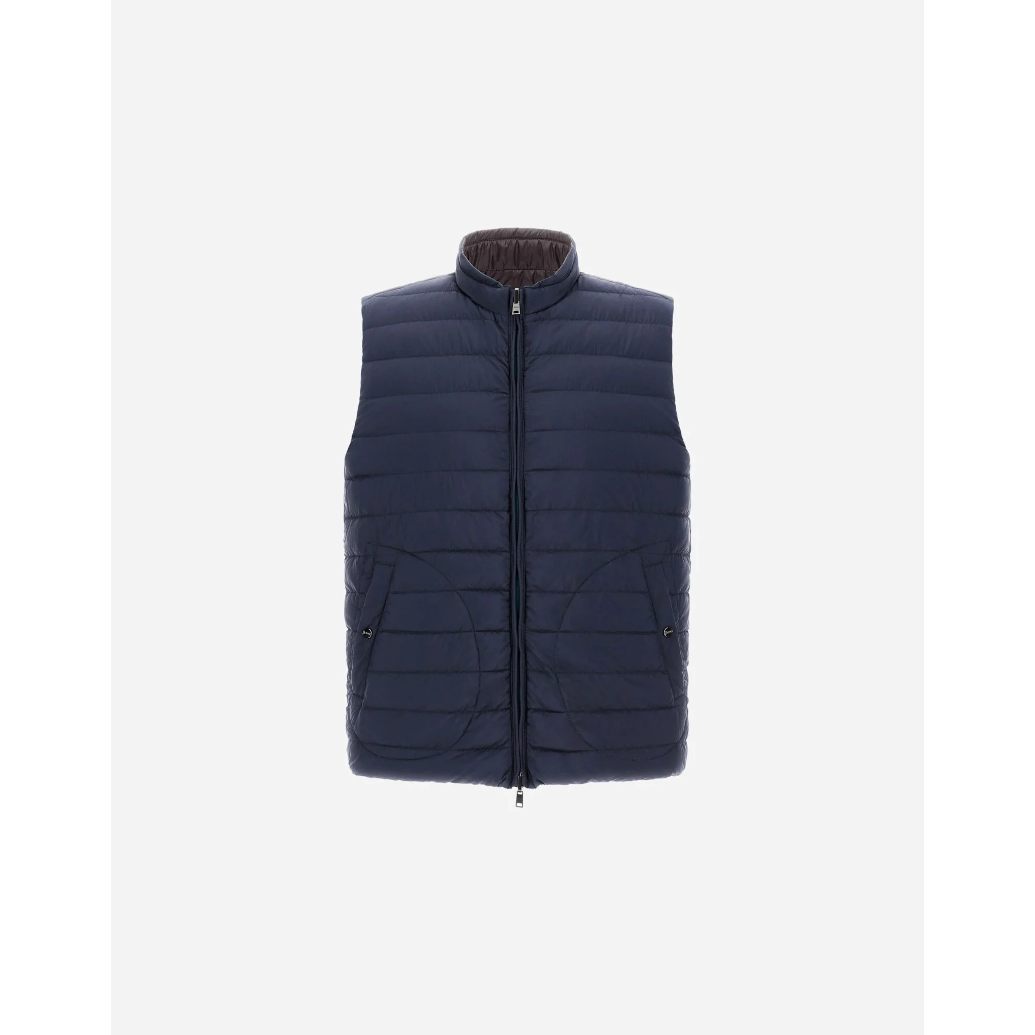 Nylon sleeveless jacket