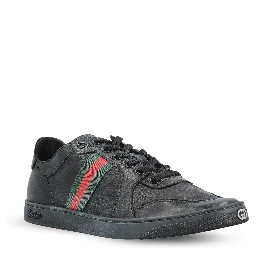 Stretch low-top trainer