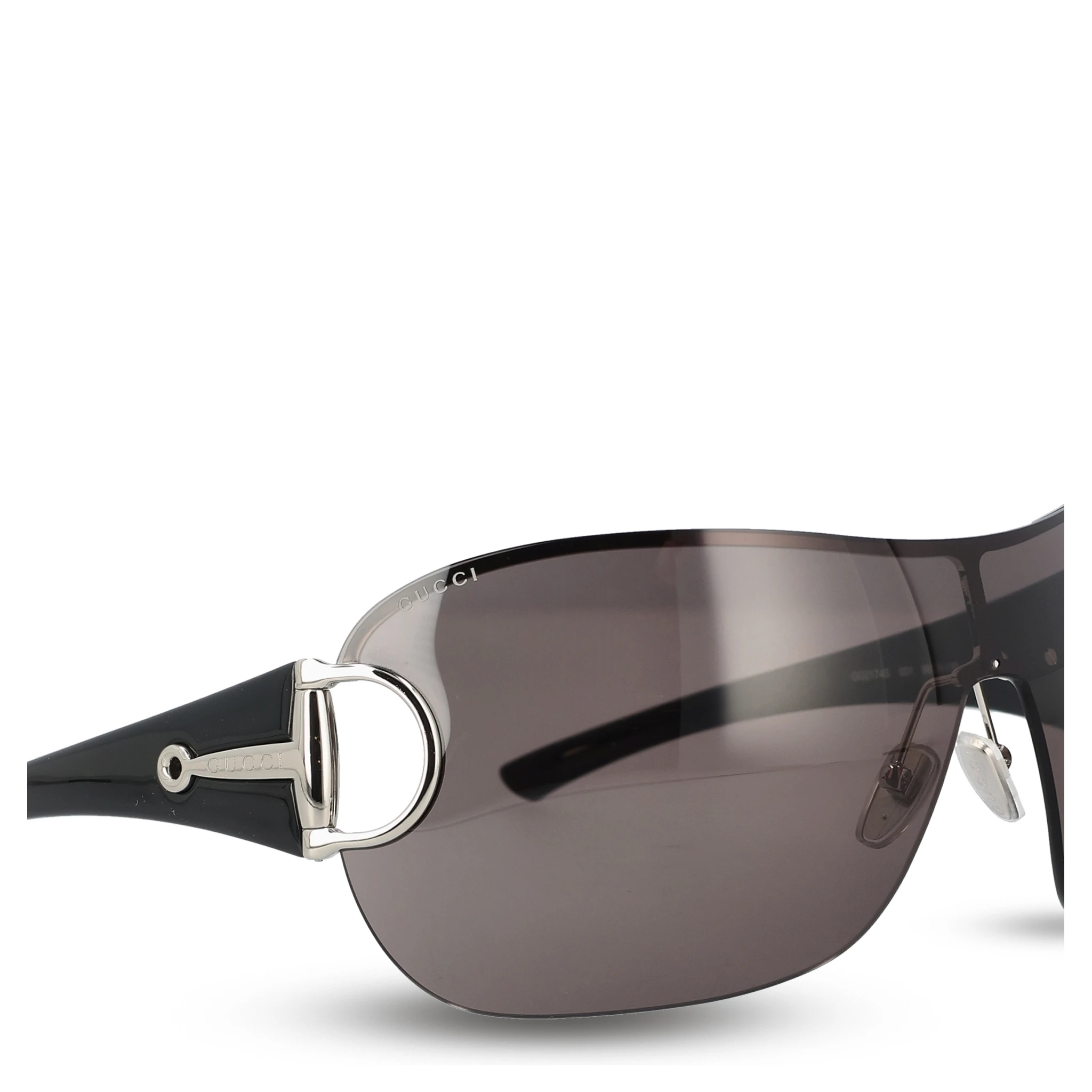 نظارات غوتشي الشمسية