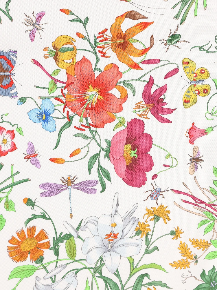 Gucci Scarfs White alternative