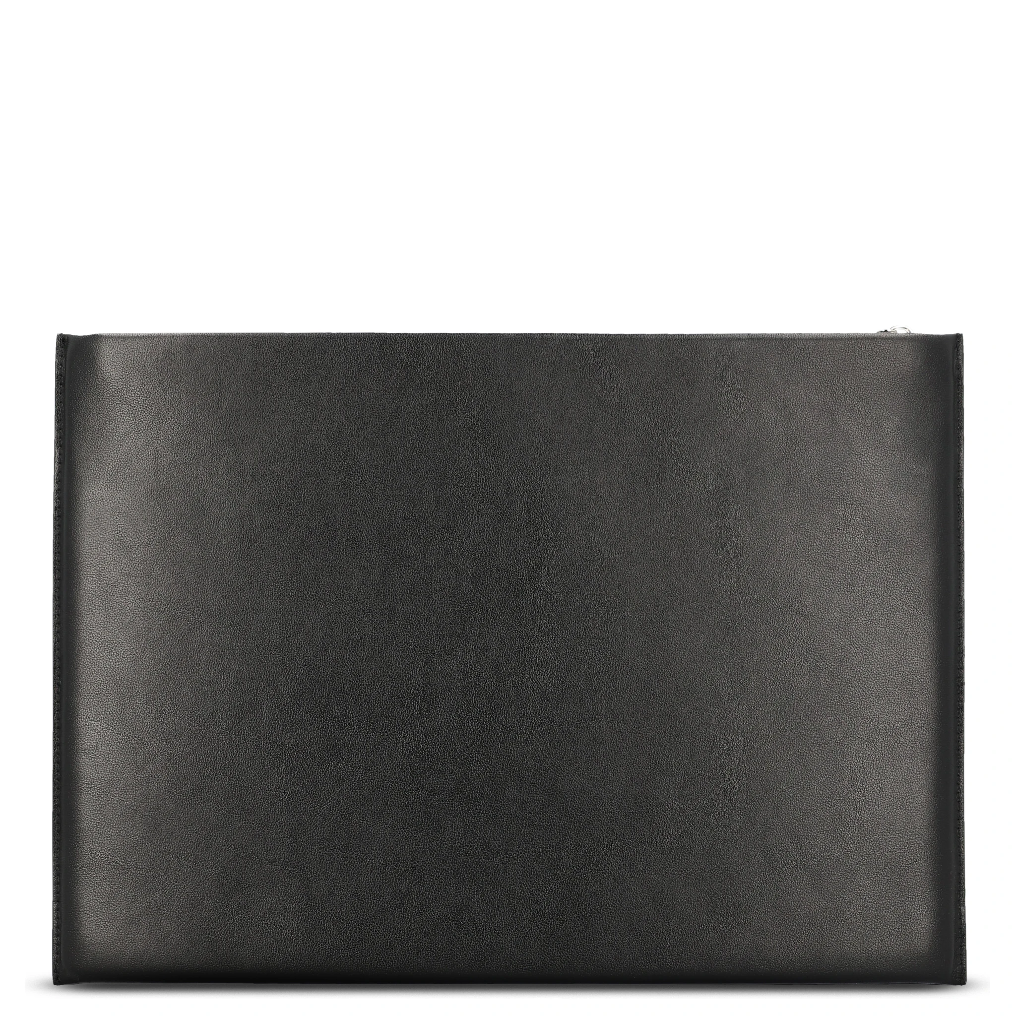 حقائب جيفنشي.. أسود