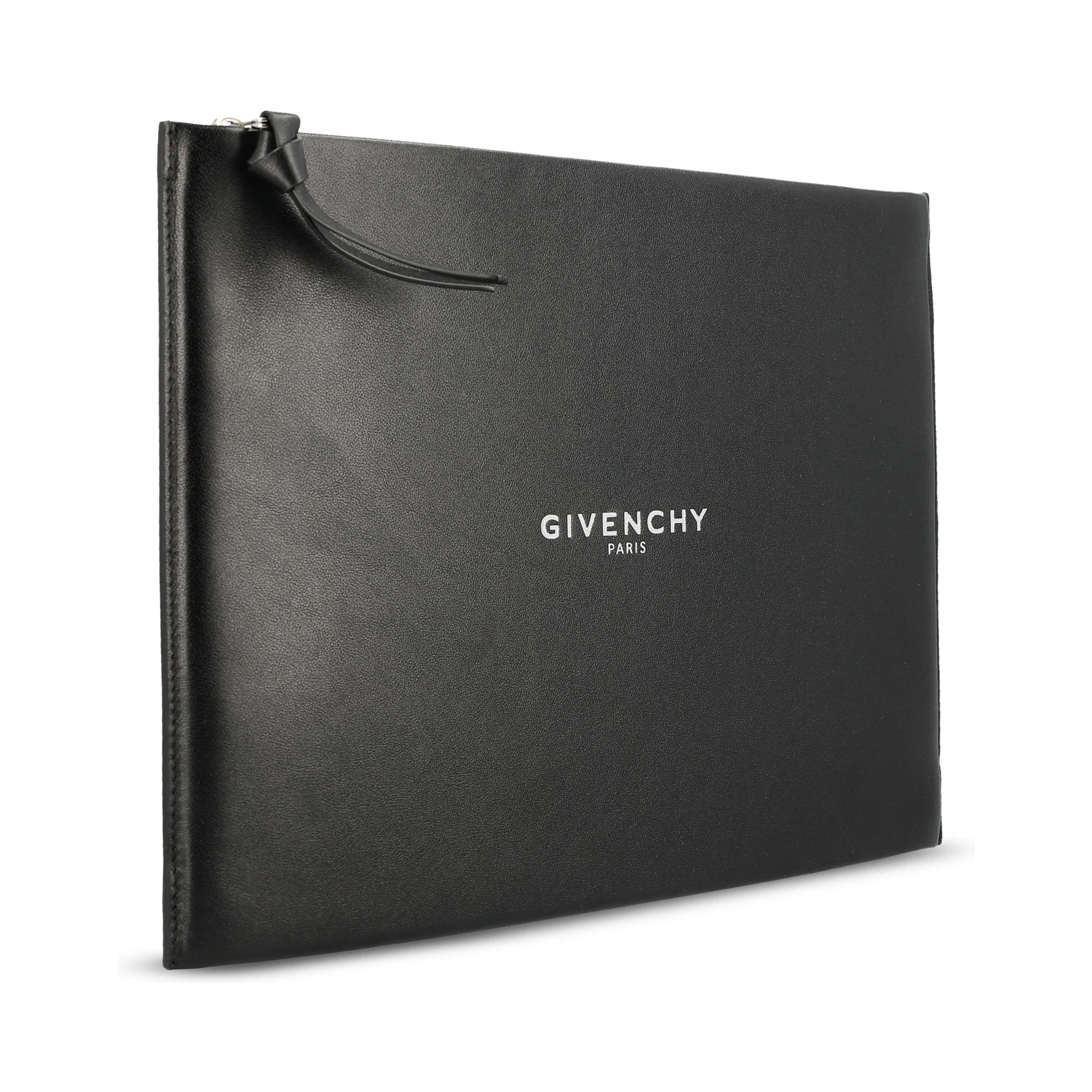 حقائب جيفنشي.. أسود