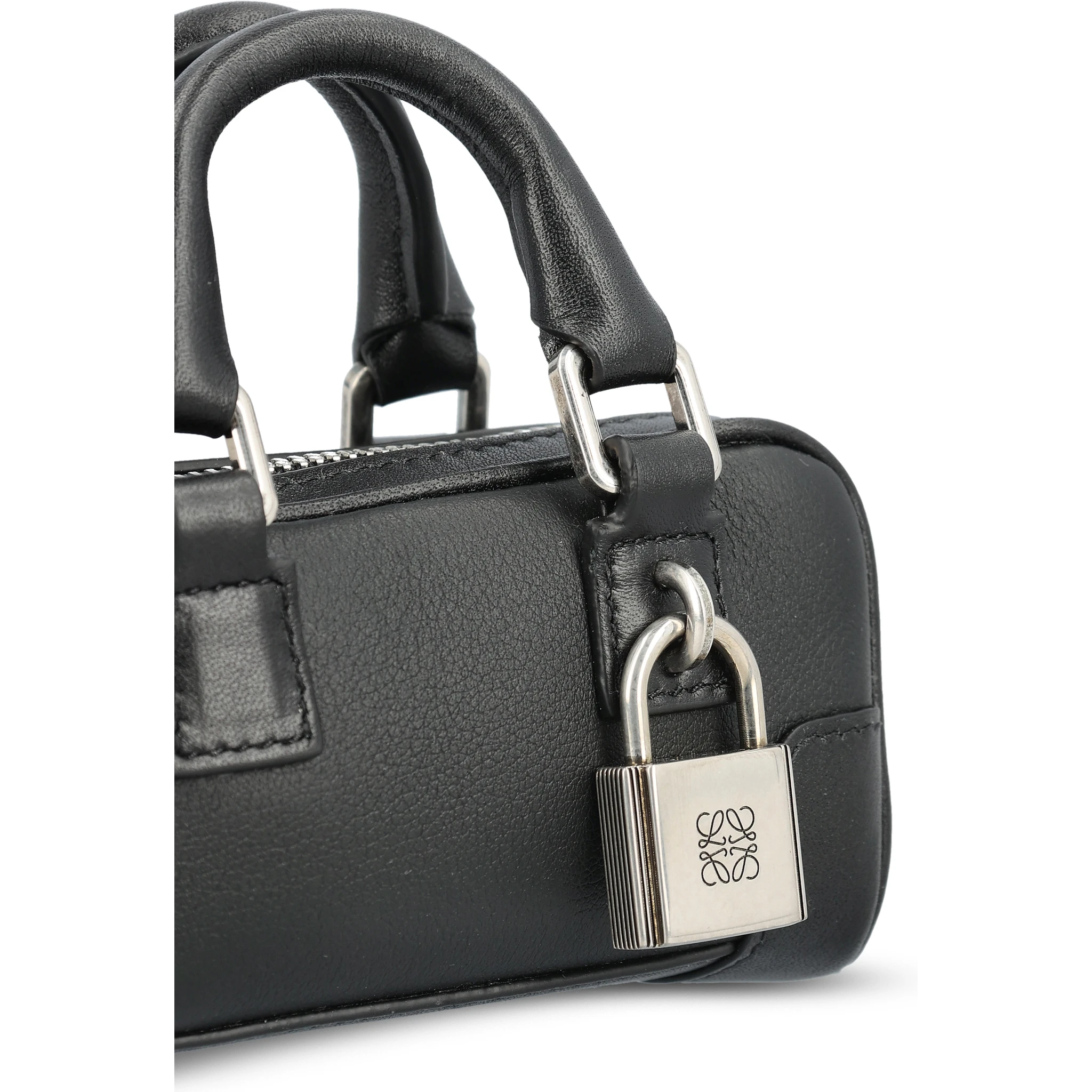 حقائب لويفي.. أسود