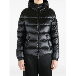 معاطف مونكلير سوداء