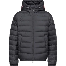 معاطف مونكلير سوداء