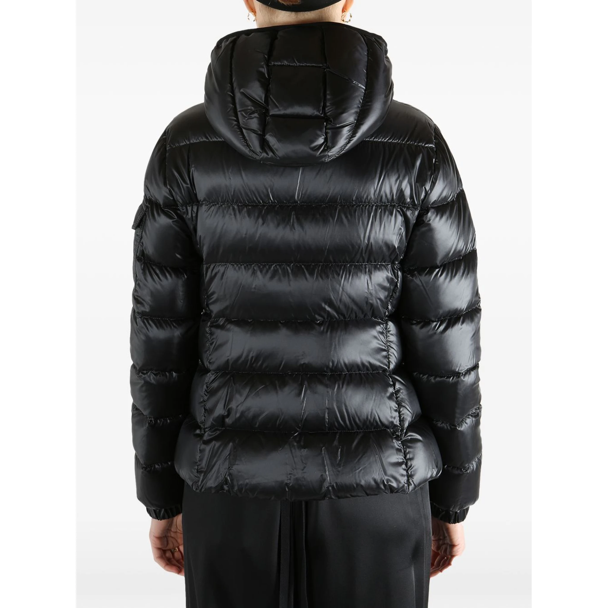 معاطف مونكلير سوداء