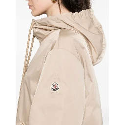 معطف مونكلير بيج