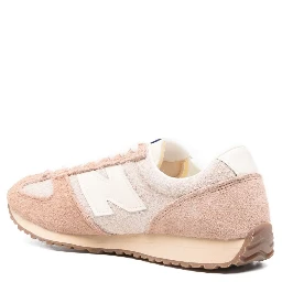New Balance Sneakers Pink