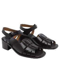 هيرو مع كعب بني